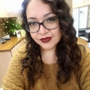 Meet your Posher, Carla